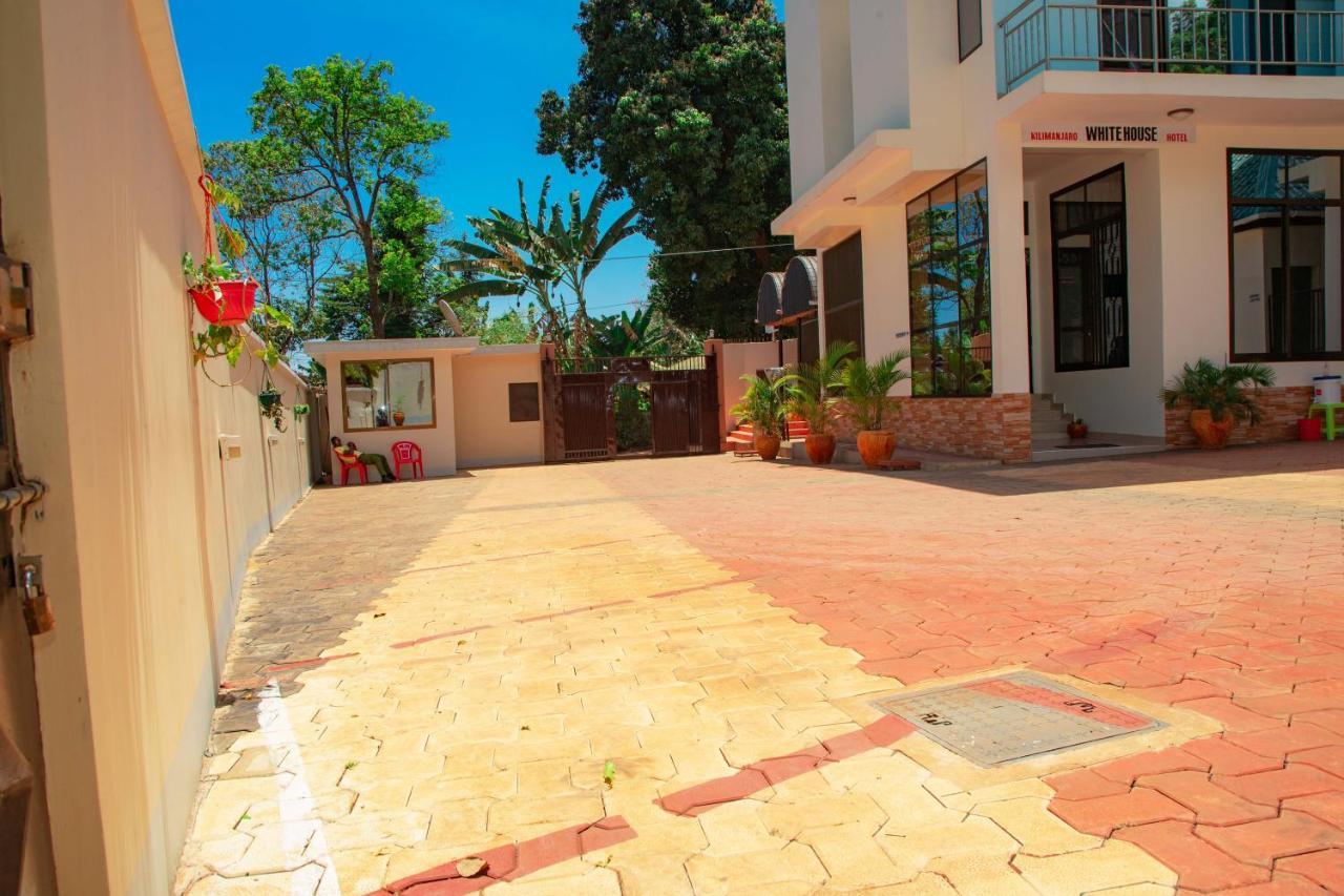 Kilimanjaro White House Hotel Moshi Exterior photo