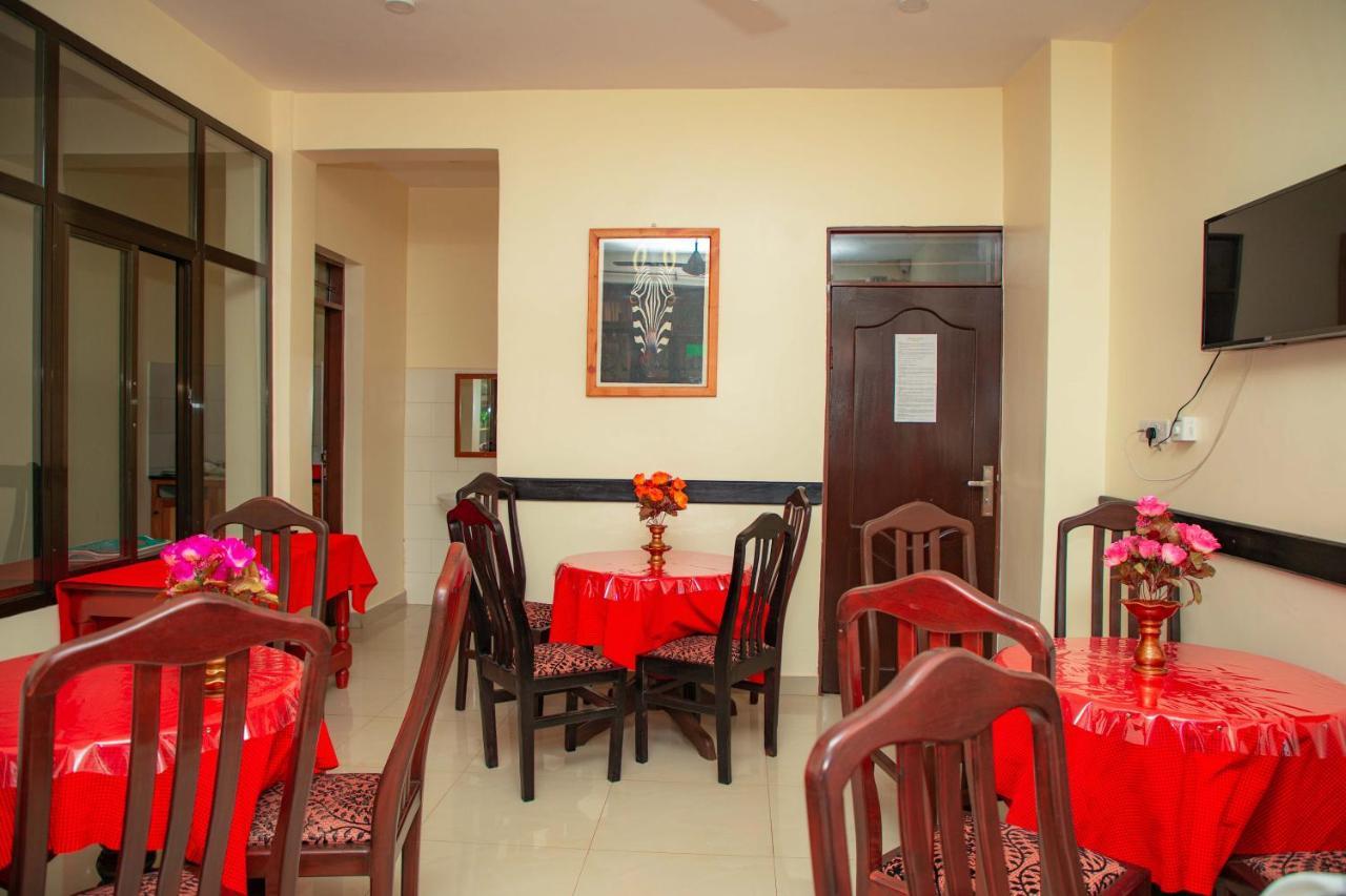 Kilimanjaro White House Hotel Moshi Exterior photo