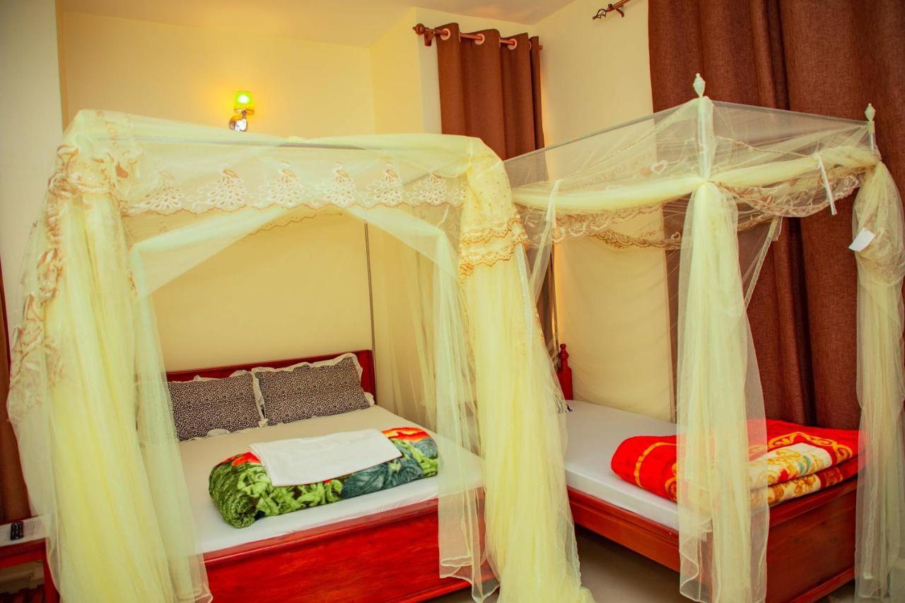 Kilimanjaro White House Hotel Moshi Exterior photo