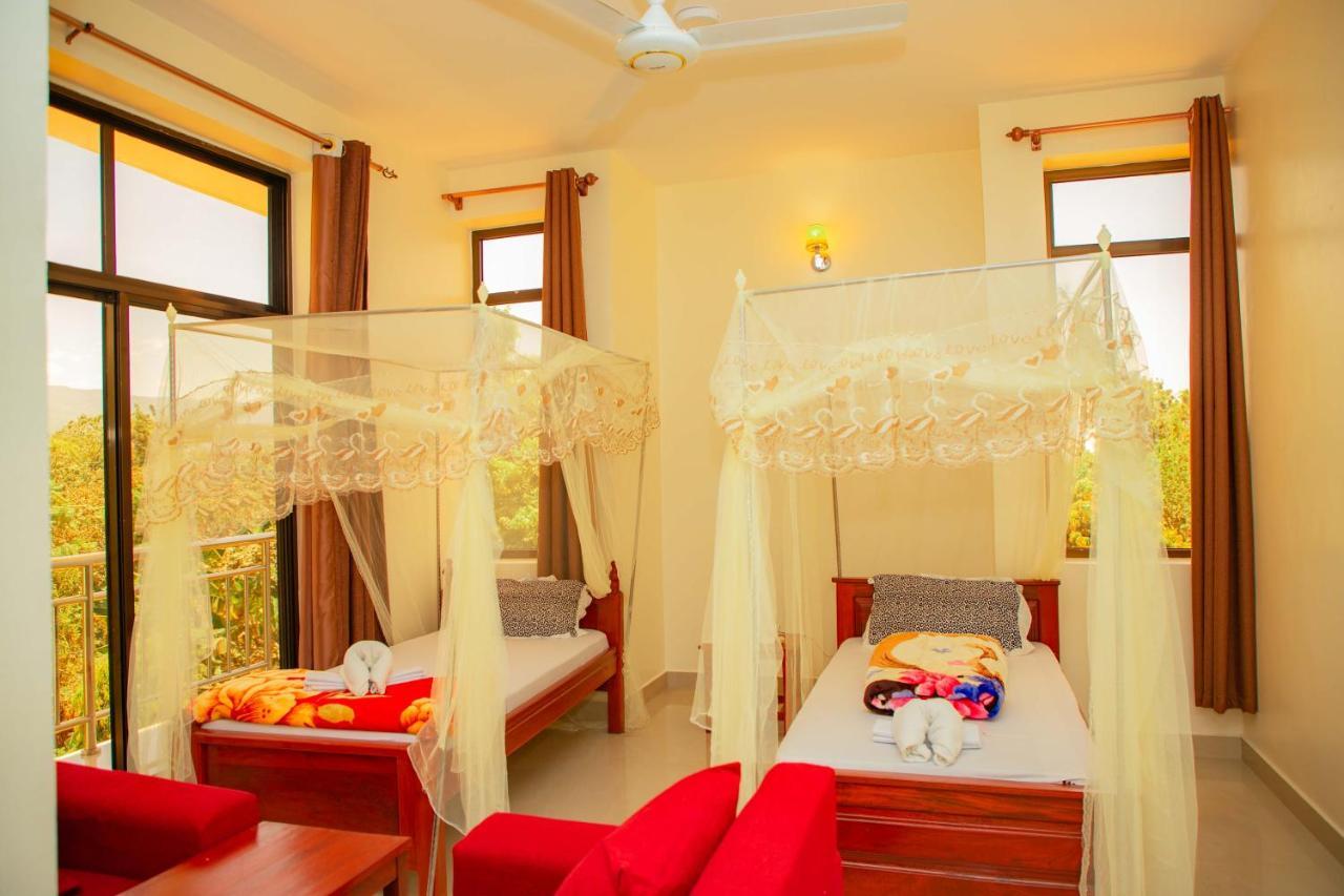Kilimanjaro White House Hotel Moshi Exterior photo
