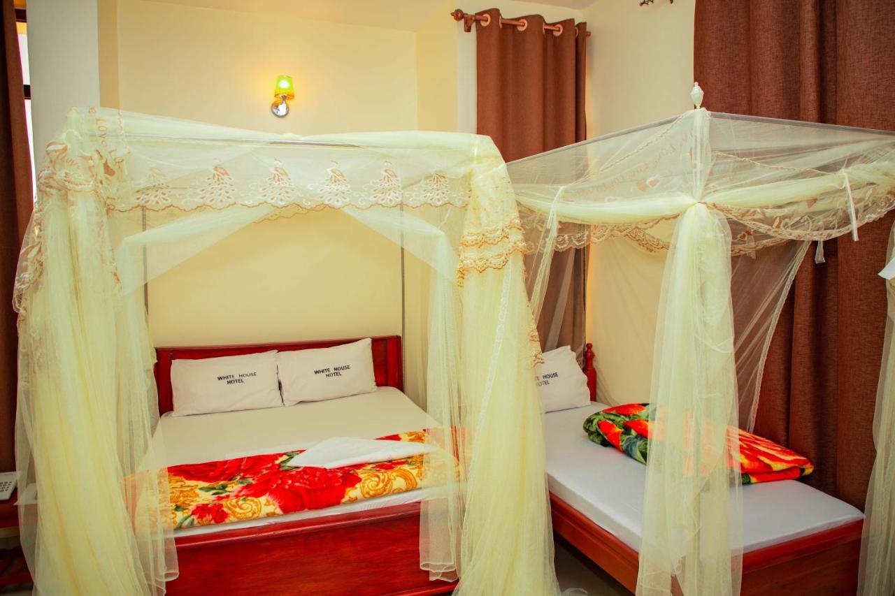 Kilimanjaro White House Hotel Moshi Exterior photo